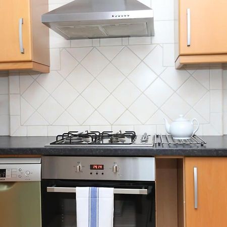 2 Bedroom Apartment In Waterloo Central 런던 외부 사진